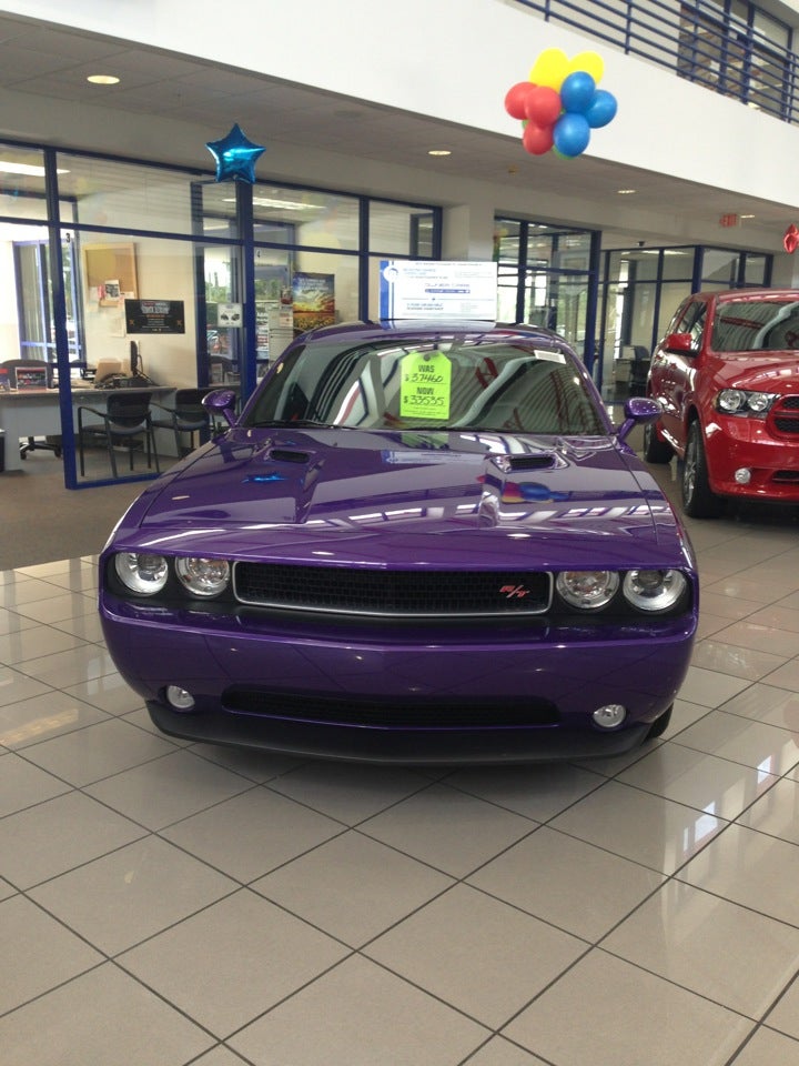 AutoNation Chrysler Dodge Jeep RAM Pembroke Pines, 13601 Pines Blvd