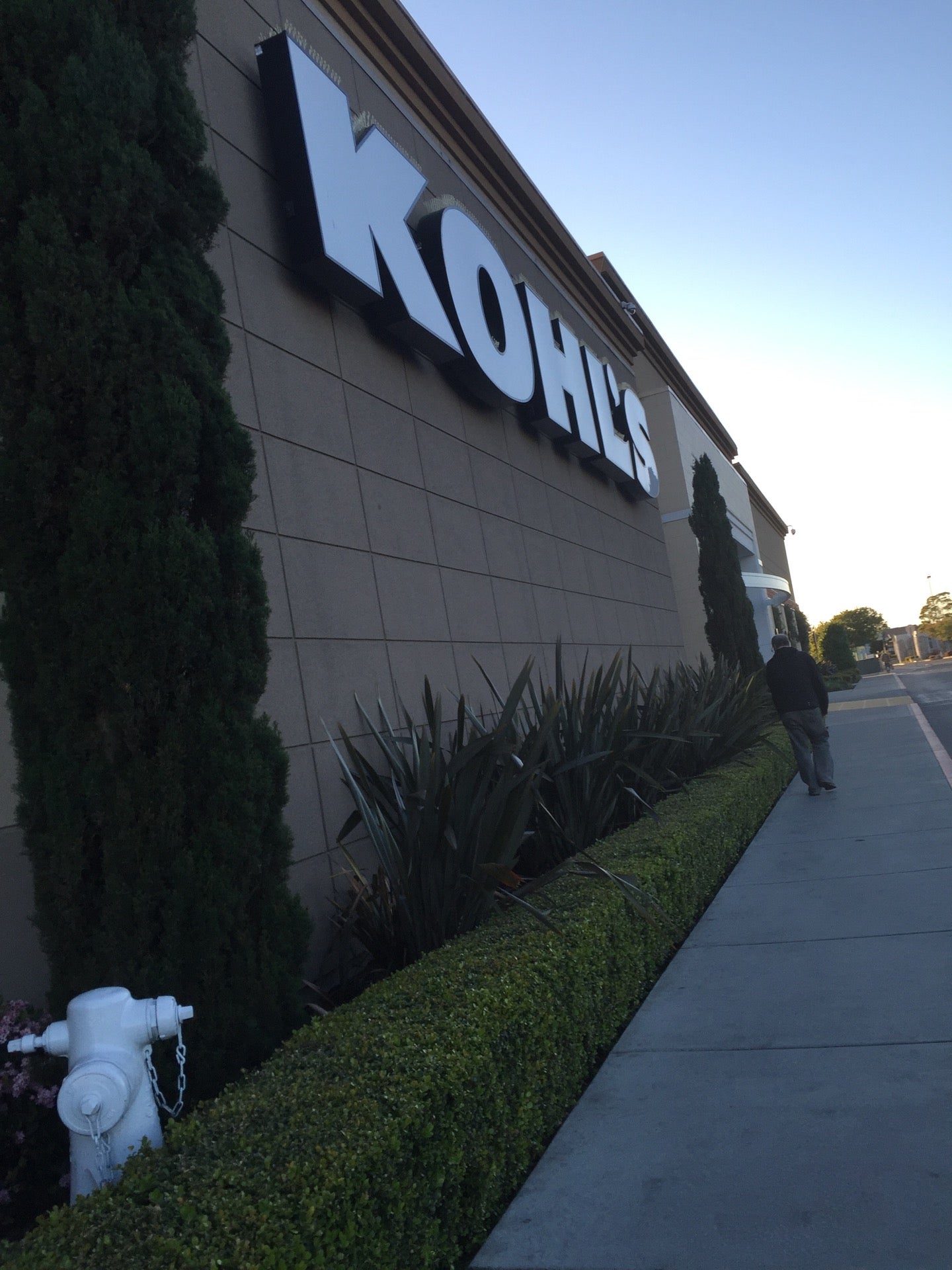 Kohl's, 2201 S Shore Ctr, Alameda, CA, Clothing Retail - MapQuest