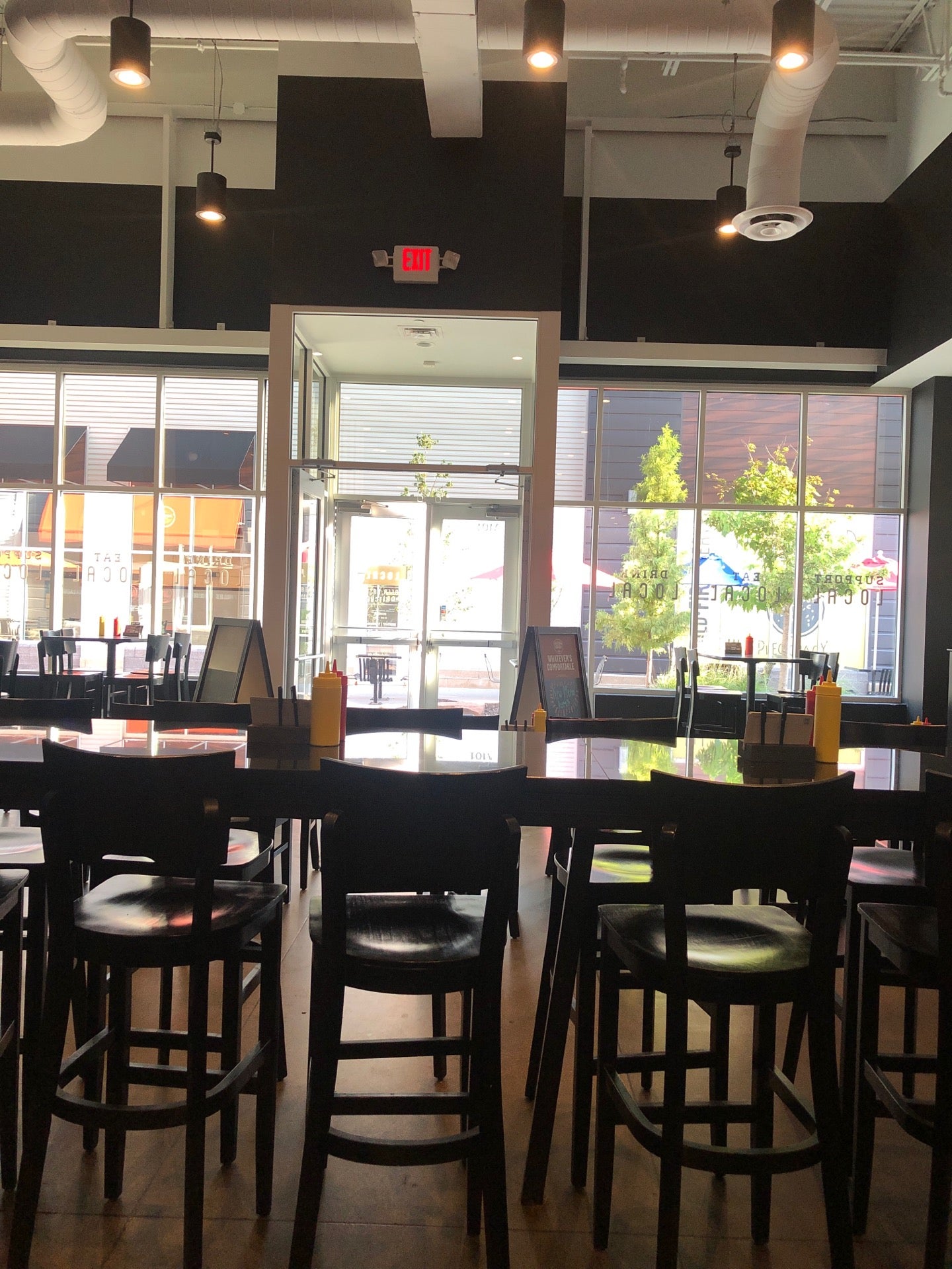 Local, Beer, Patio and Kitchen CLOSED, 21351 Nebraska Crossing Dr