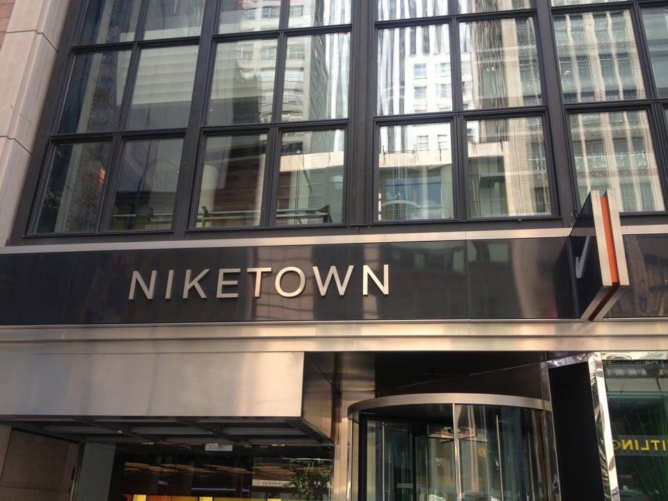 Niketown 57th street best sale