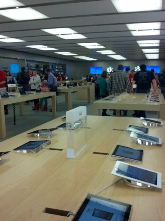 CoolSprings Galleria - Apple Store - Apple