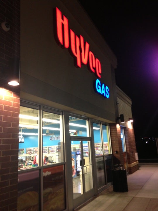 HyVee Fast & Fresh Express, 300 N State Route 291, Liberty, MO, Gas Stations MapQuest