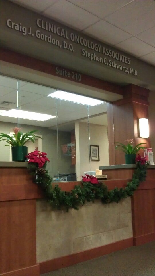 Botsford Hospital Cancer Center, 27900 Grand River Ave, Farmington