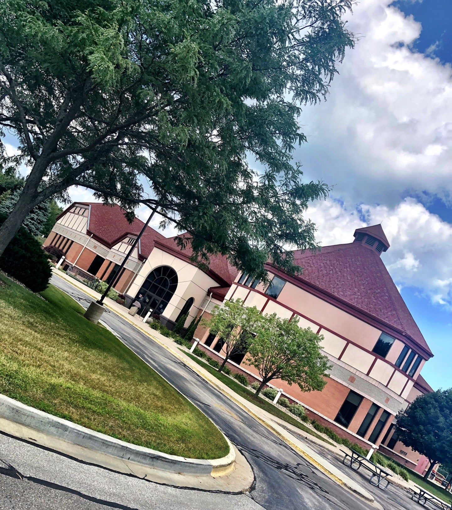 Germantown Community Library, N112W16957 Mequon Rd, Germantown, WI