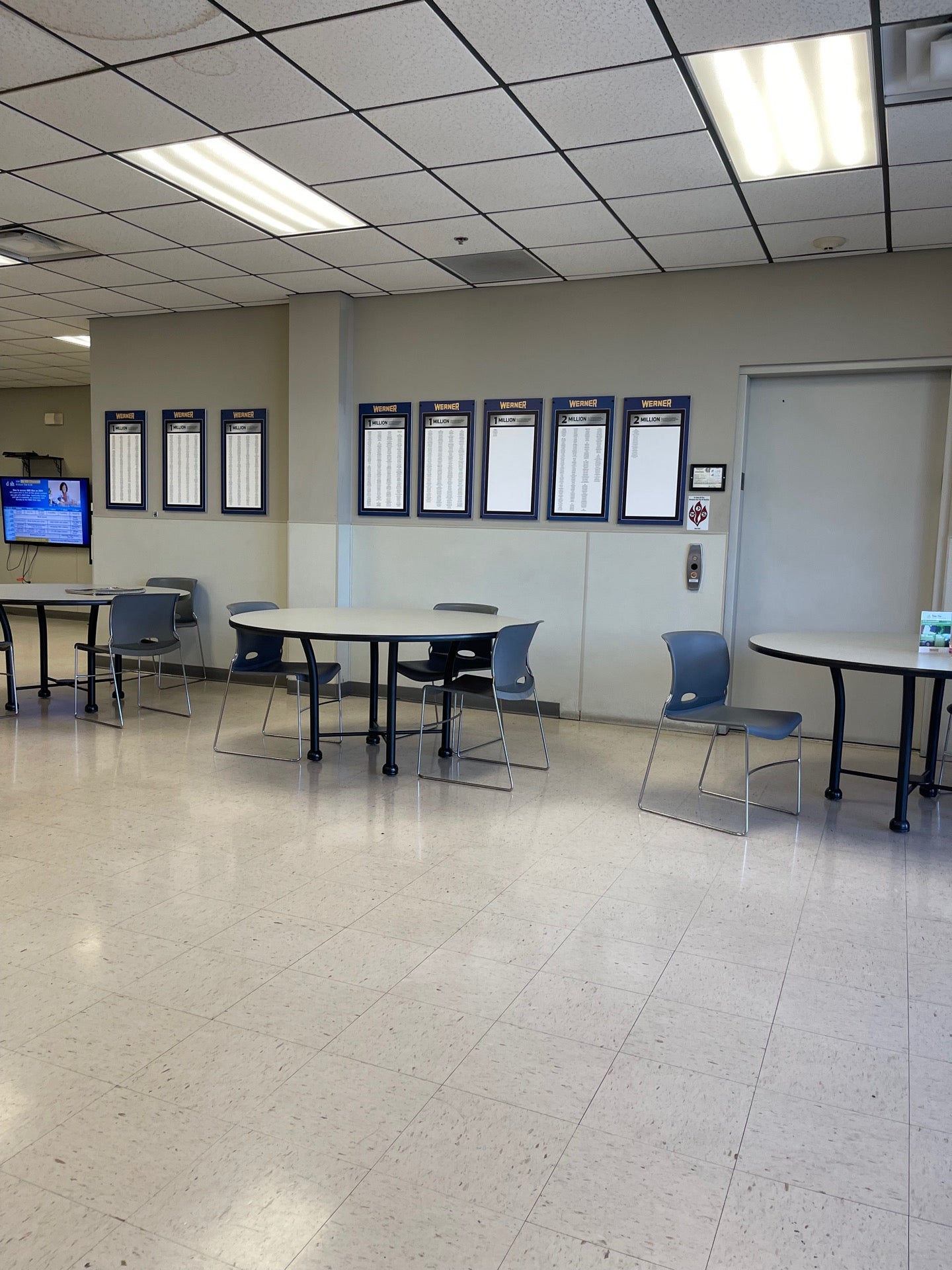 Werner Enterprises, Inc., 8701 Peterbilt Blvd, Dallas, TX