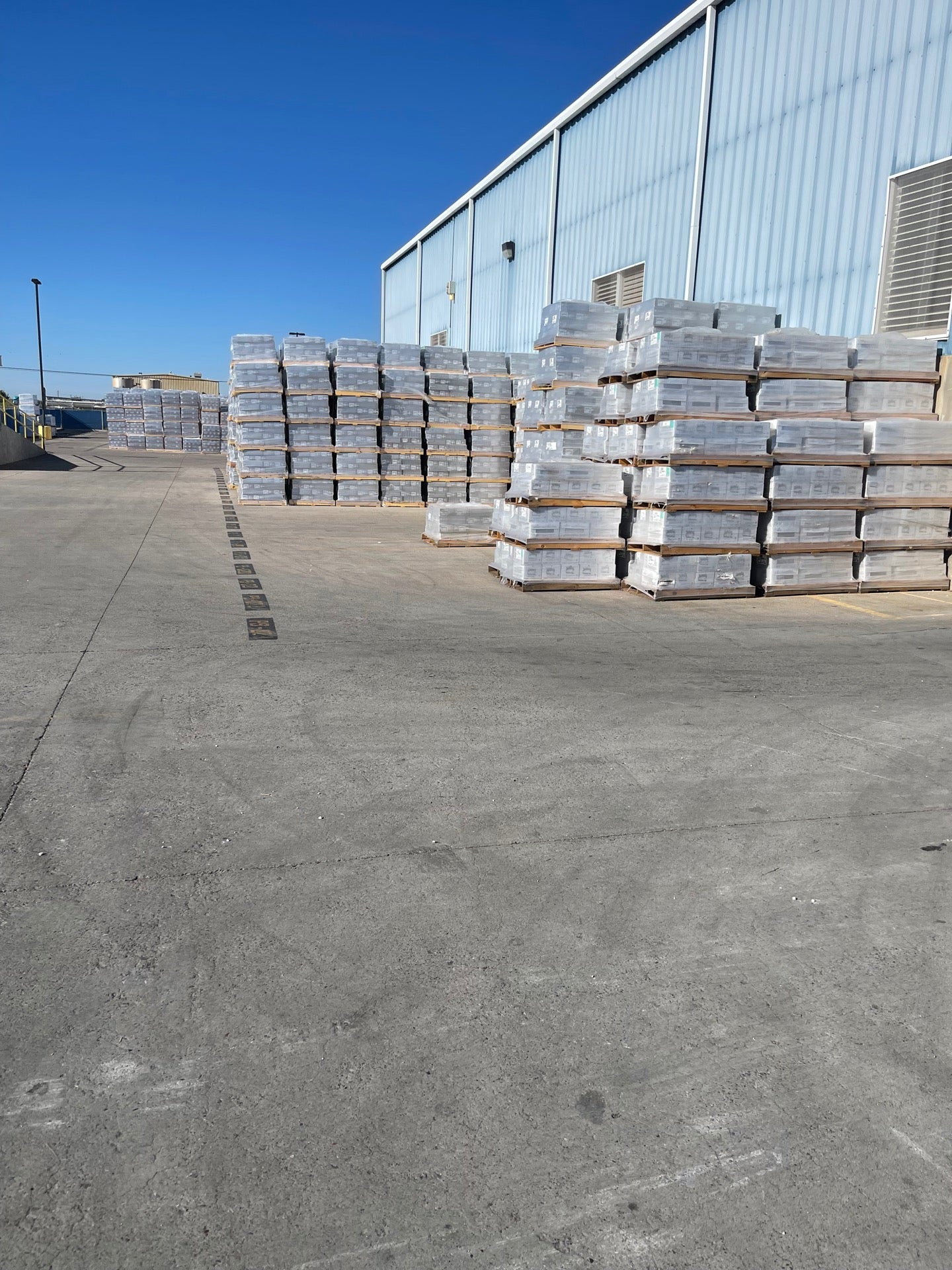 DalTile Manufacturing Plant, 12001 Railroad Dr, El Paso, TX, Tile