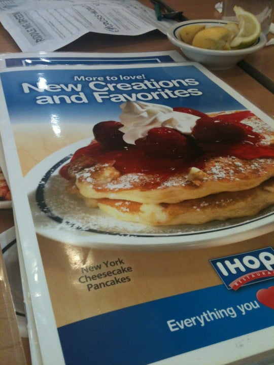 IHOP, 3511 Steelyard Dr, Cleveland, OH, Restaurant, family: chain