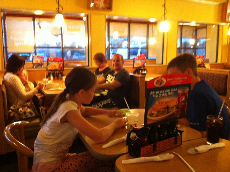 IHOP  6005 International Dr, Orlando, FL 32819, USA