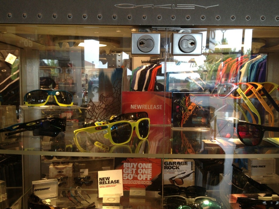 Oakley Vault - Retail in Camarillo