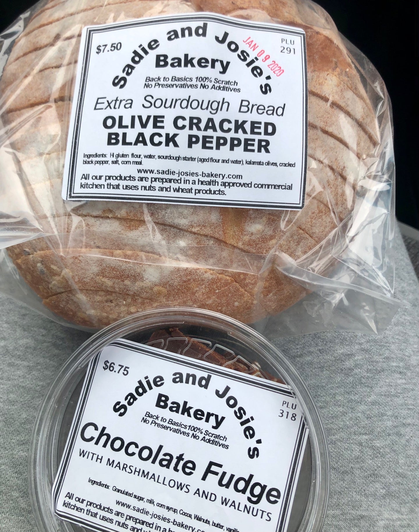 Sadie and Josie's Bakery, 582 NW Pacific Hwy, La Center, WA, Bakeries MapQuest