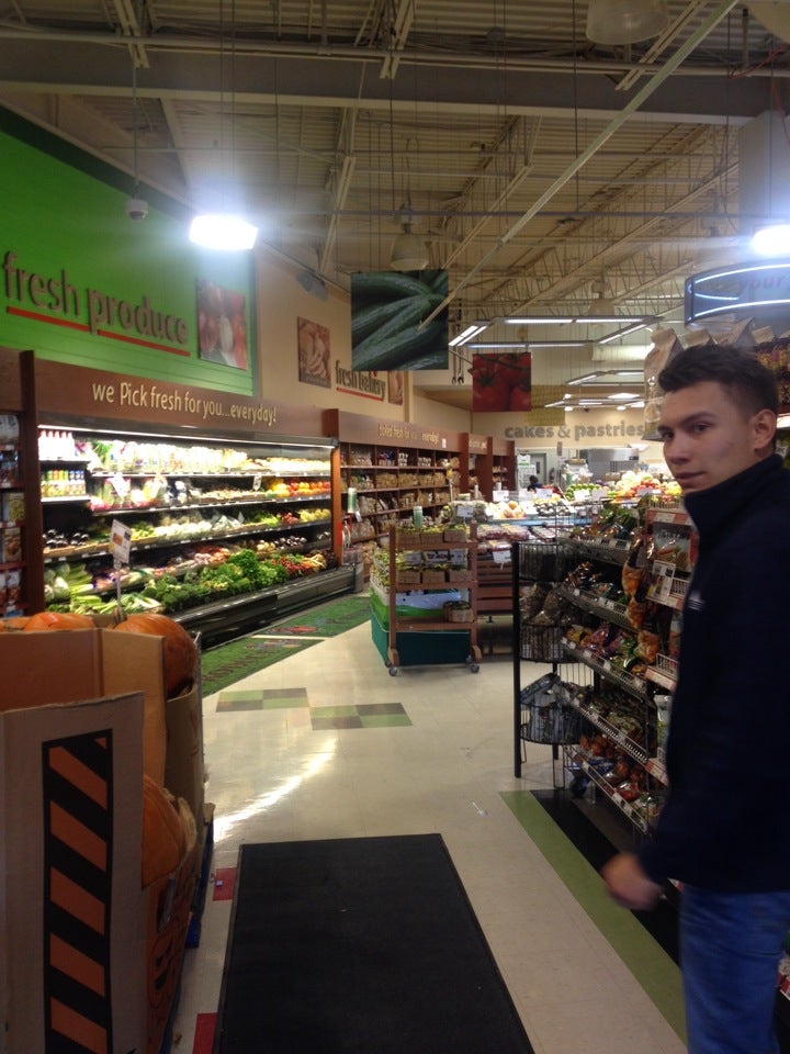 Yummy Market, 4400 Dufferin St, Toronto, Ontario M3H 6A8, CA