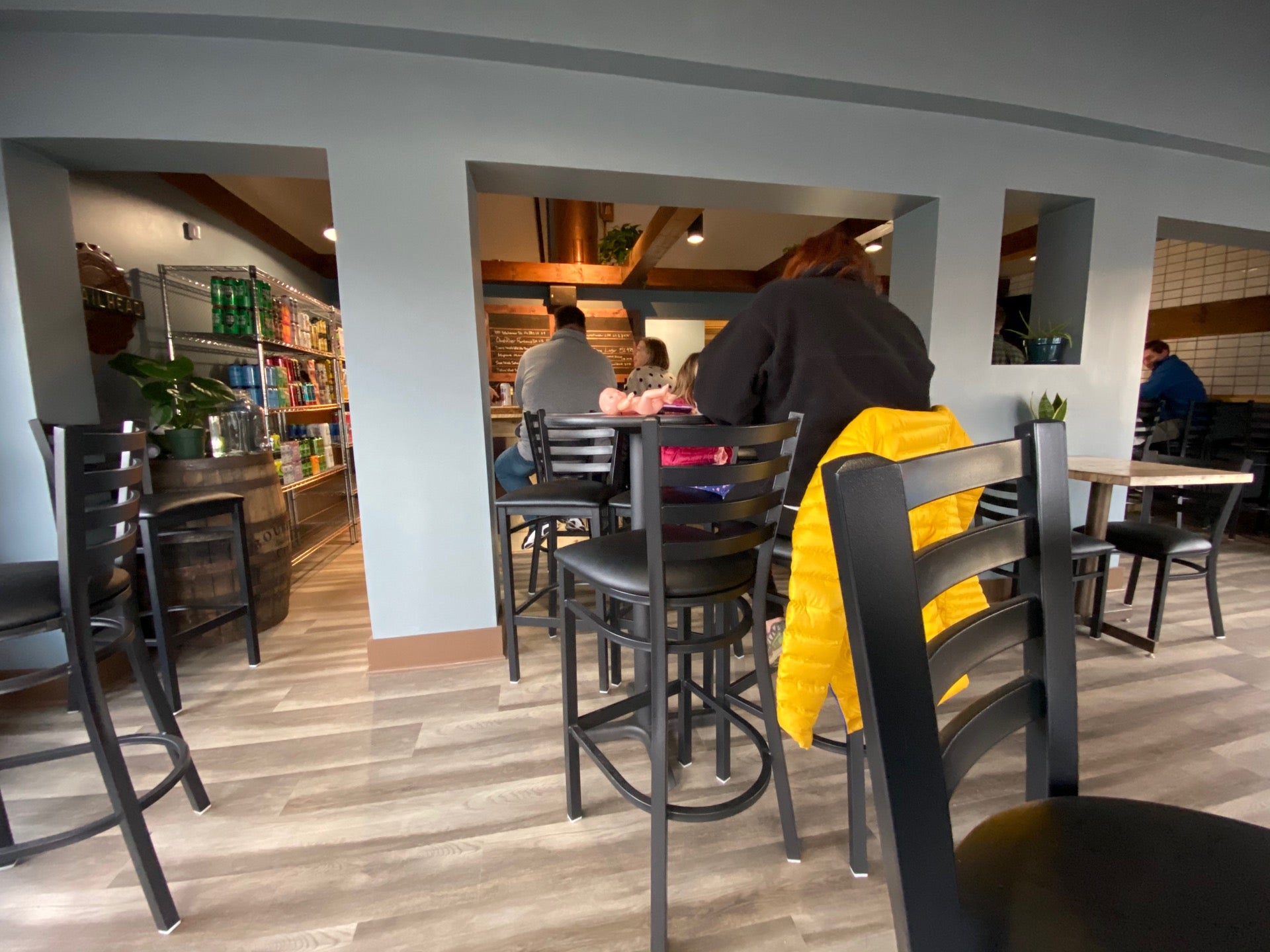 Trailhead Beer Market, 2920 Sutherland Ave, Knoxville, TN, Bar MapQuest