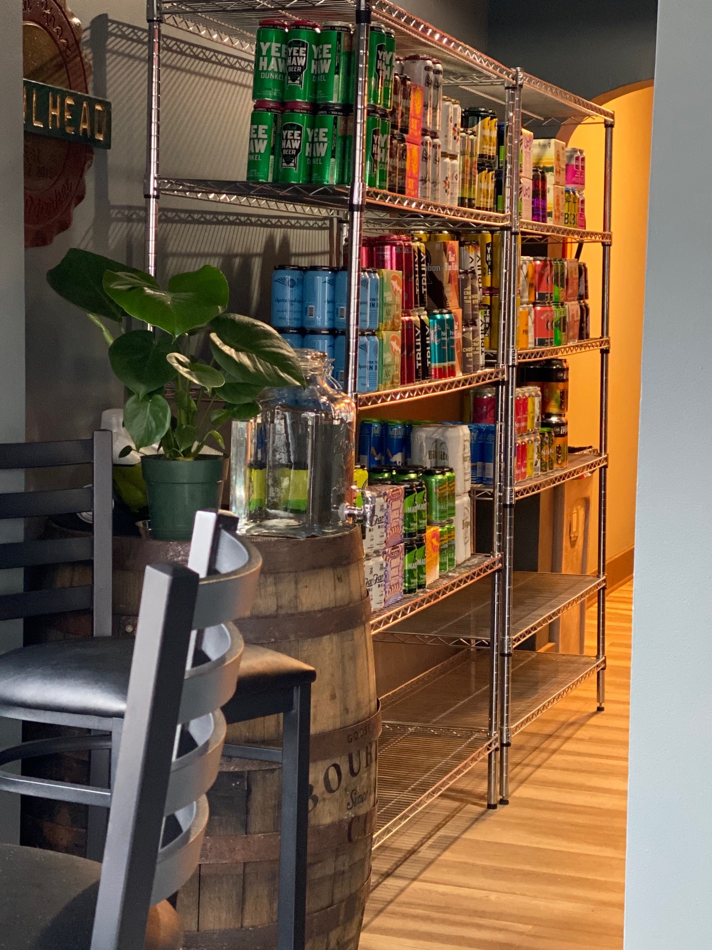 Trailhead Beer Market Marble City, 2920 Sutherland Ave, Knoxville, TN, Bars MapQuest