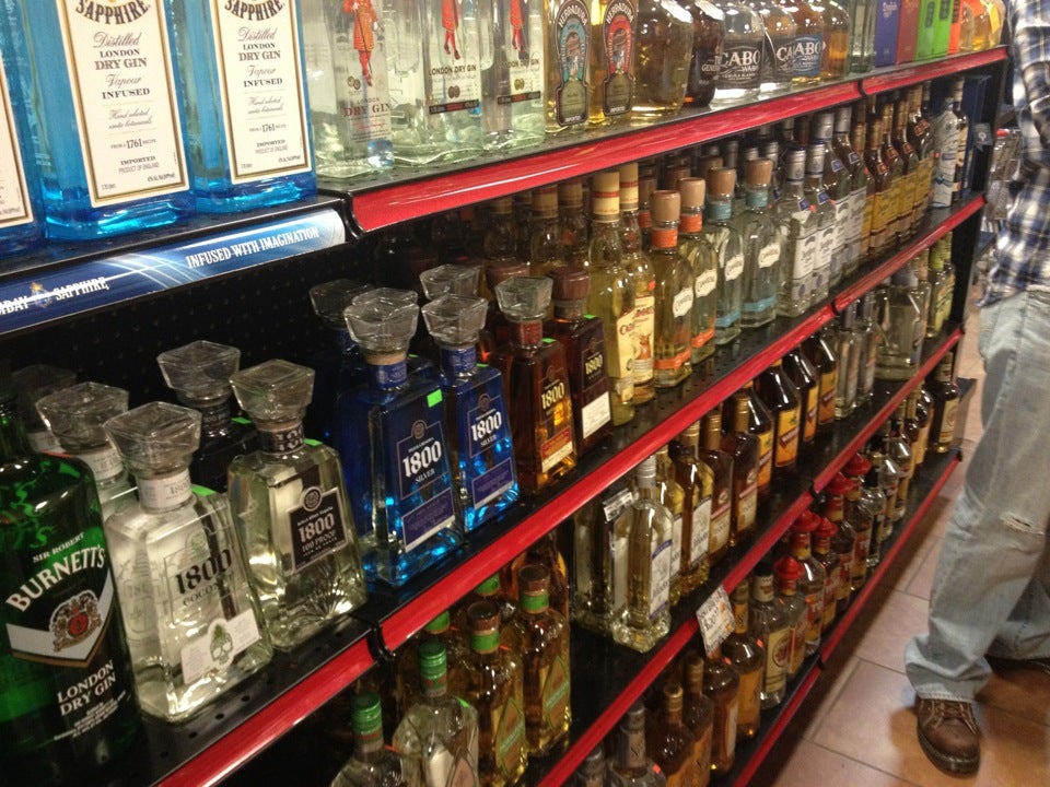 Williams Discount Liquor, 5435 Cairo Rd, Paducah, KY, Food Specialties
