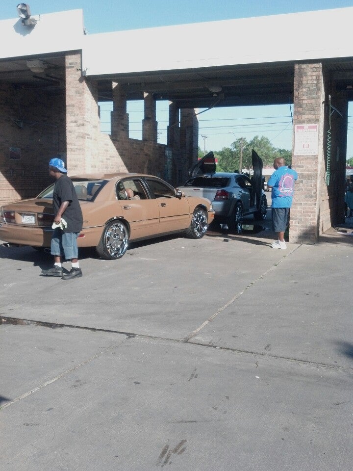 Car Wash On Loyola
