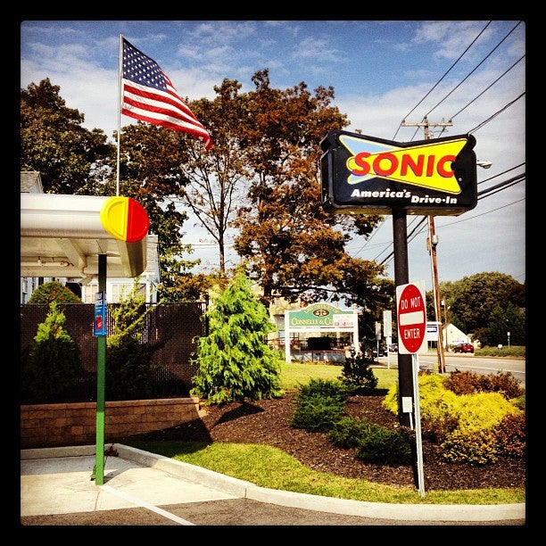 Sonic Drive-In - North Babylon, NY Restaurant