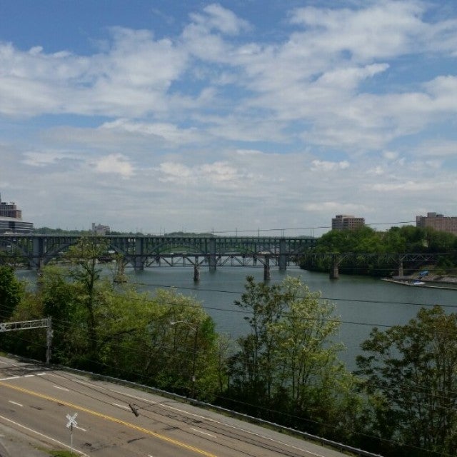 G10 Parking Garage, Neyland Dr SW, Knoxville, TN - MapQuest