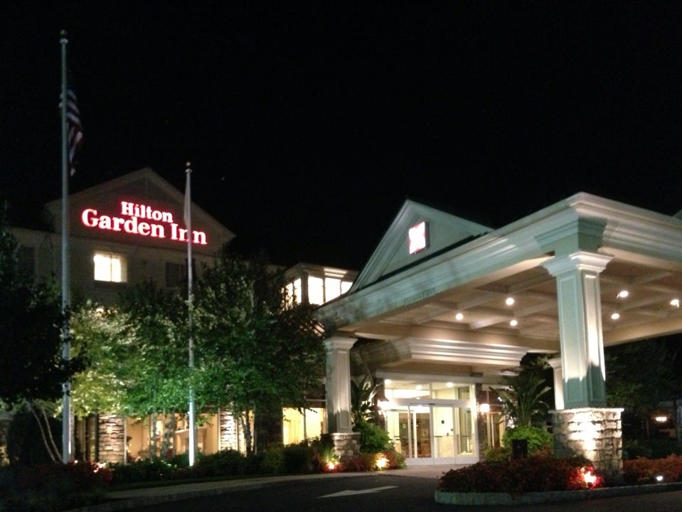 Hilton Garden Inn Hamilton, 800 US Highway 130, Hamilton, NJ, Hotels
