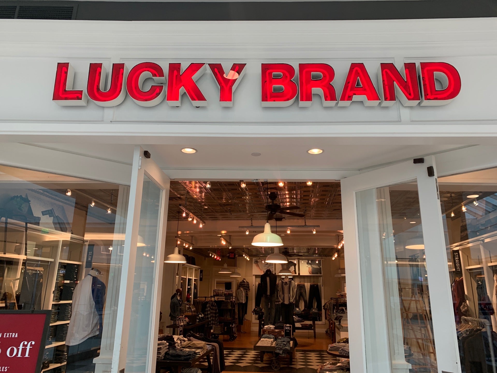 Lucky Brand Jeans 160 N Gulph Rd King 
