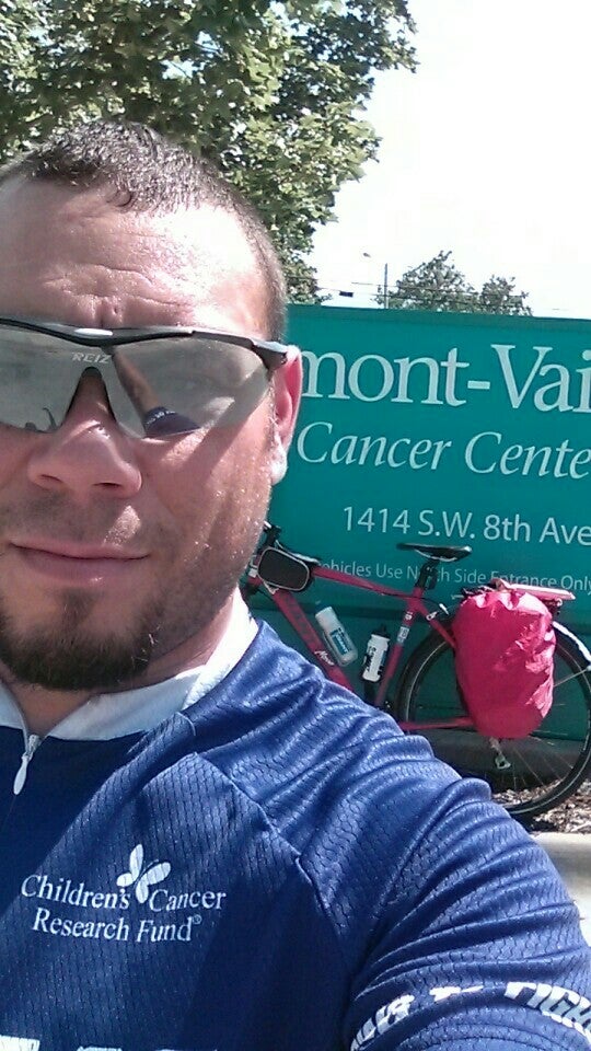 Cotton O'Neil Cancer Center, 1414 SW 8th Ave, Topeka, KS, Clinic