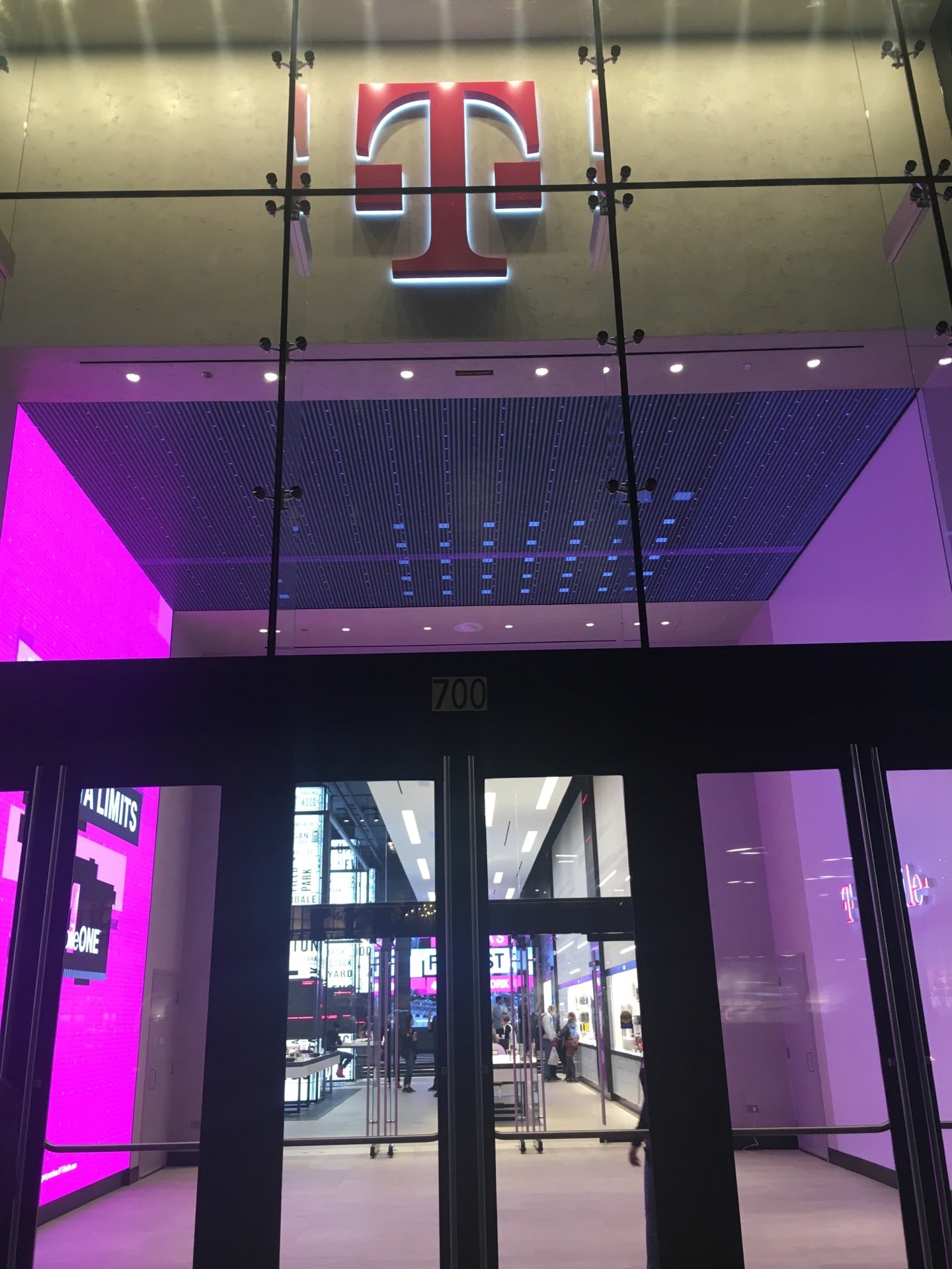 t mobile michigan ave