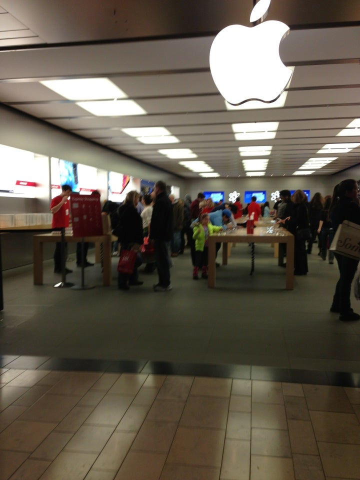 Ross Park - Apple Store - Apple