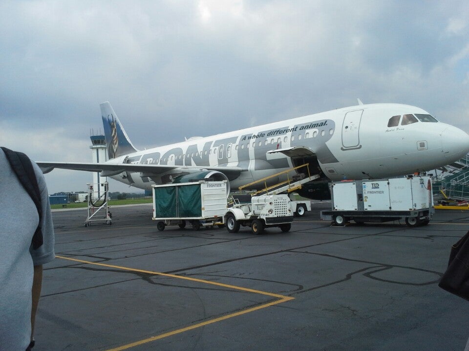 New Castle Airport (ILG), 151 N Dupont Hwy, New Castle, DE, Airports