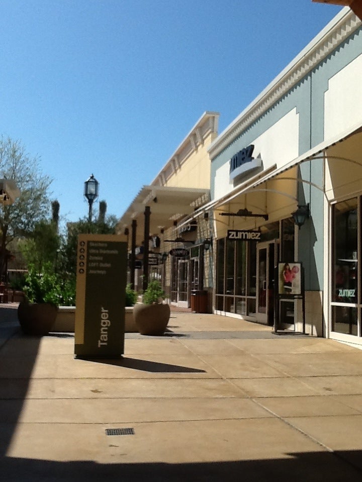 Tanger Outlets Houston, 5885 Gulf Fwy, Texas City, TX, Shopping Centers &  Malls - MapQuest