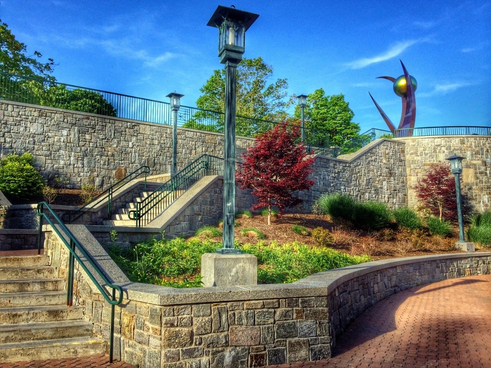 Mountaineer Hall, Boone, NC MapQuest
