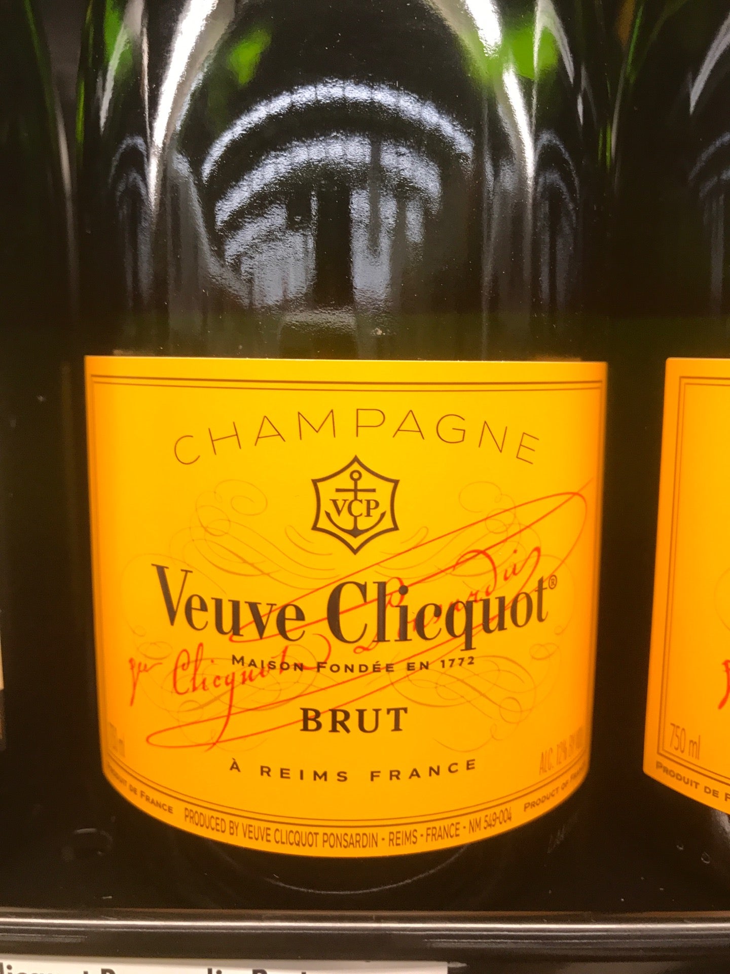 Veuve Clicquot Yellow Label Champagne, 750 mL - Ralphs