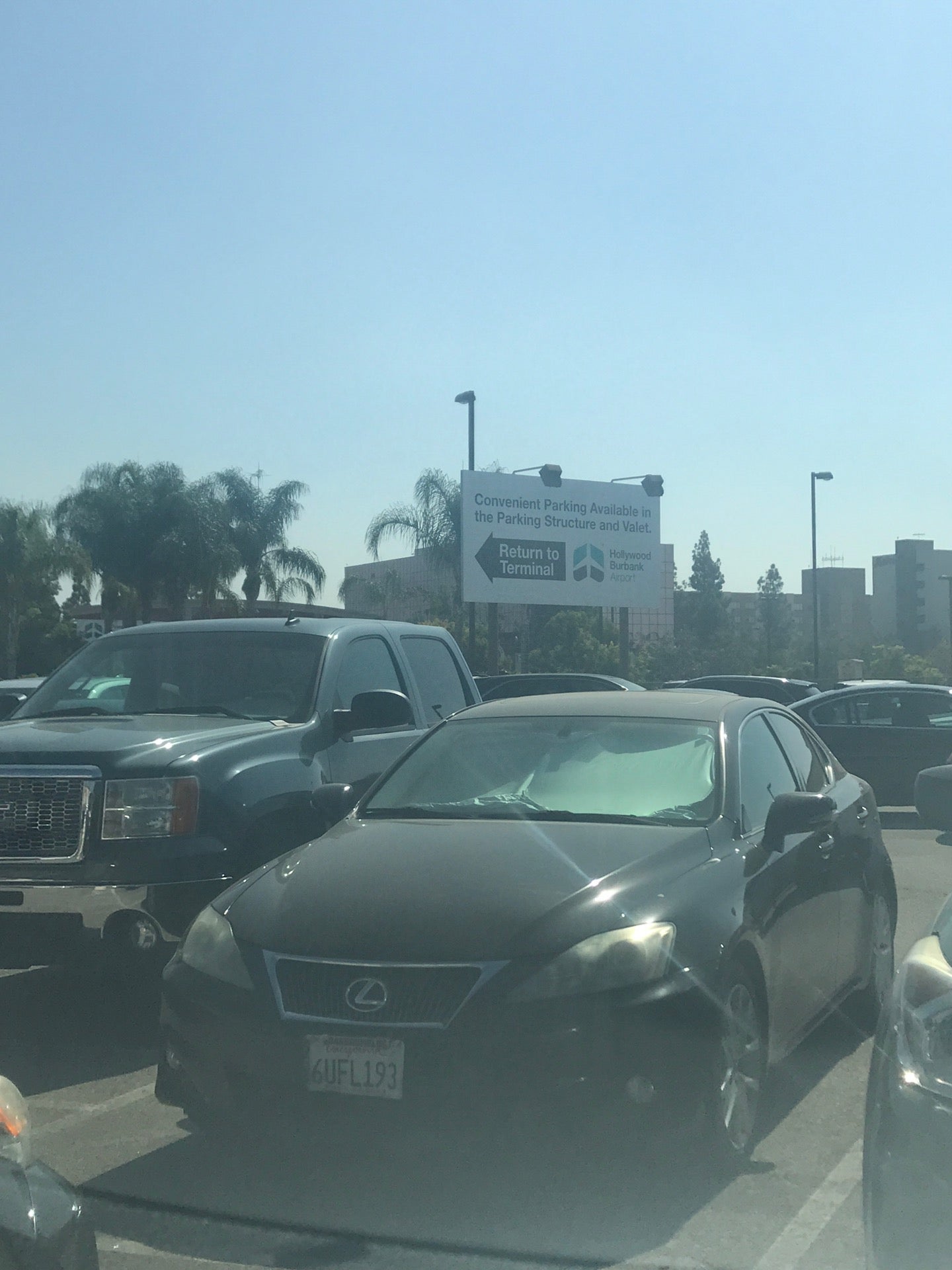 Hollywood Burbank Airport Parking, 2627 N Hollywood Way, Burbank, CA