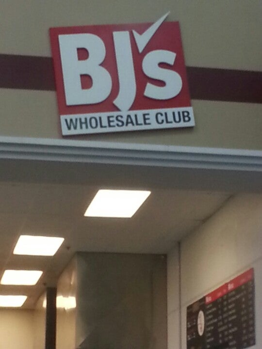 BJ's Wholesale Club, 1100 W Osceola Pkwy, Kissimmee, Florida, Gas