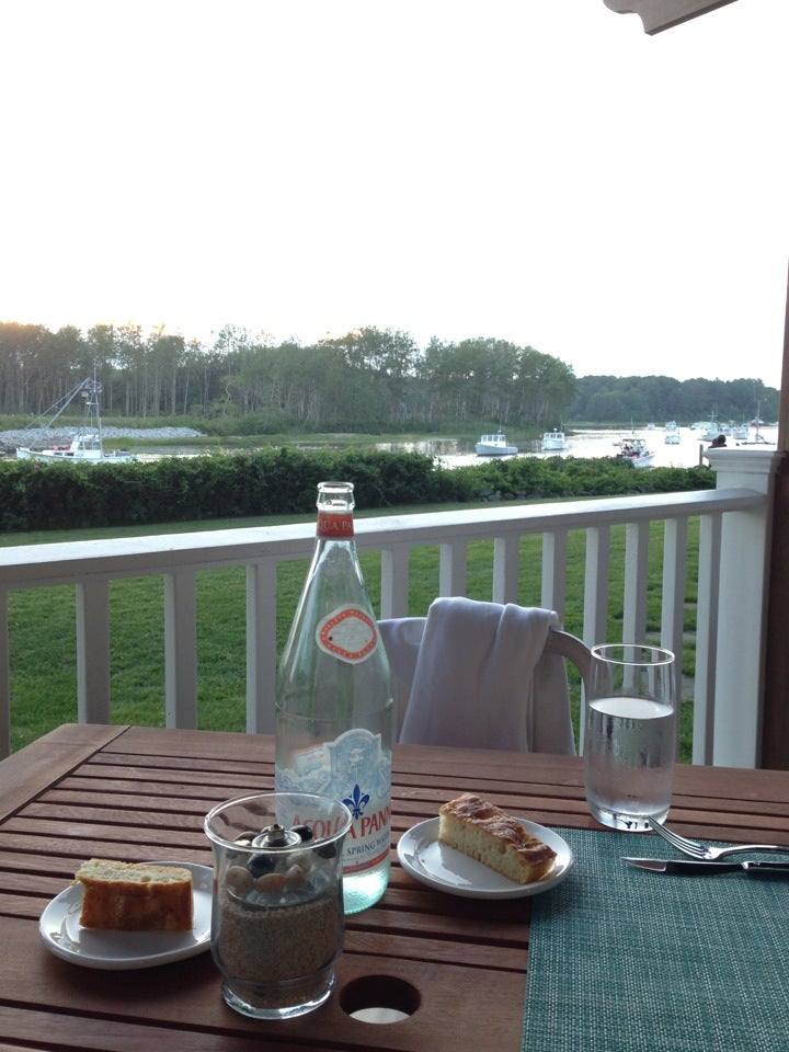 Stripers Waterside Restaurant, 127 Ocean Ave, Kennebunkport, Town of