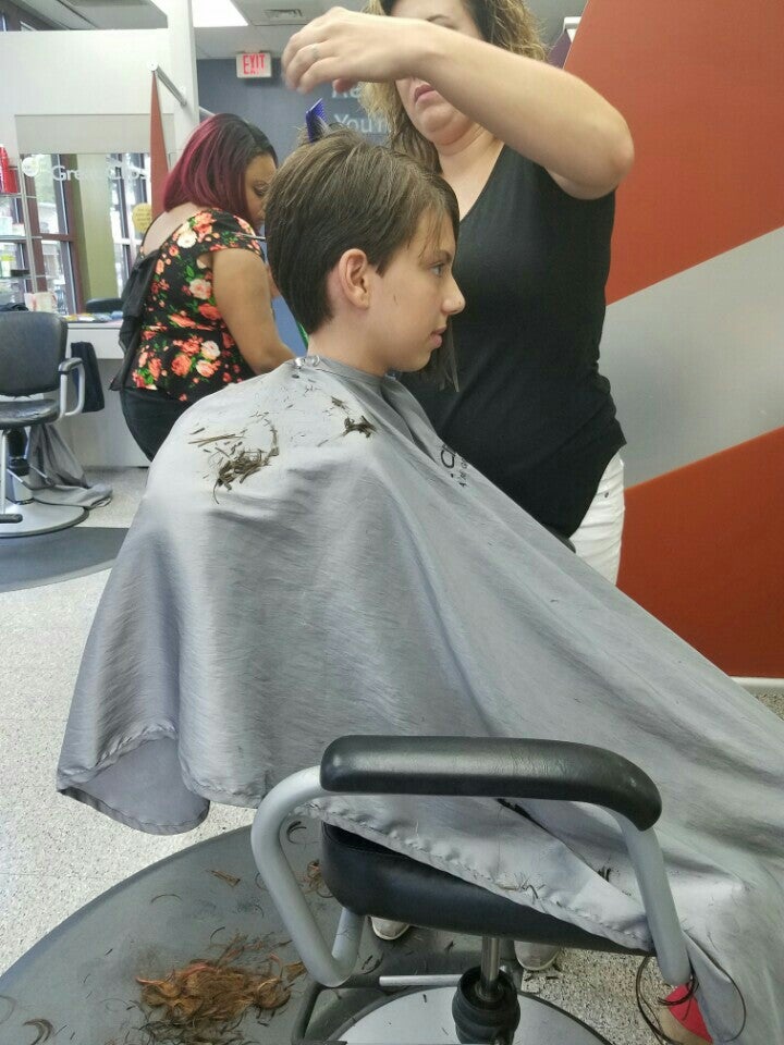 Great Clips, 9510 Riverbend Village Dr, Charlotte, NC, Hair Salons