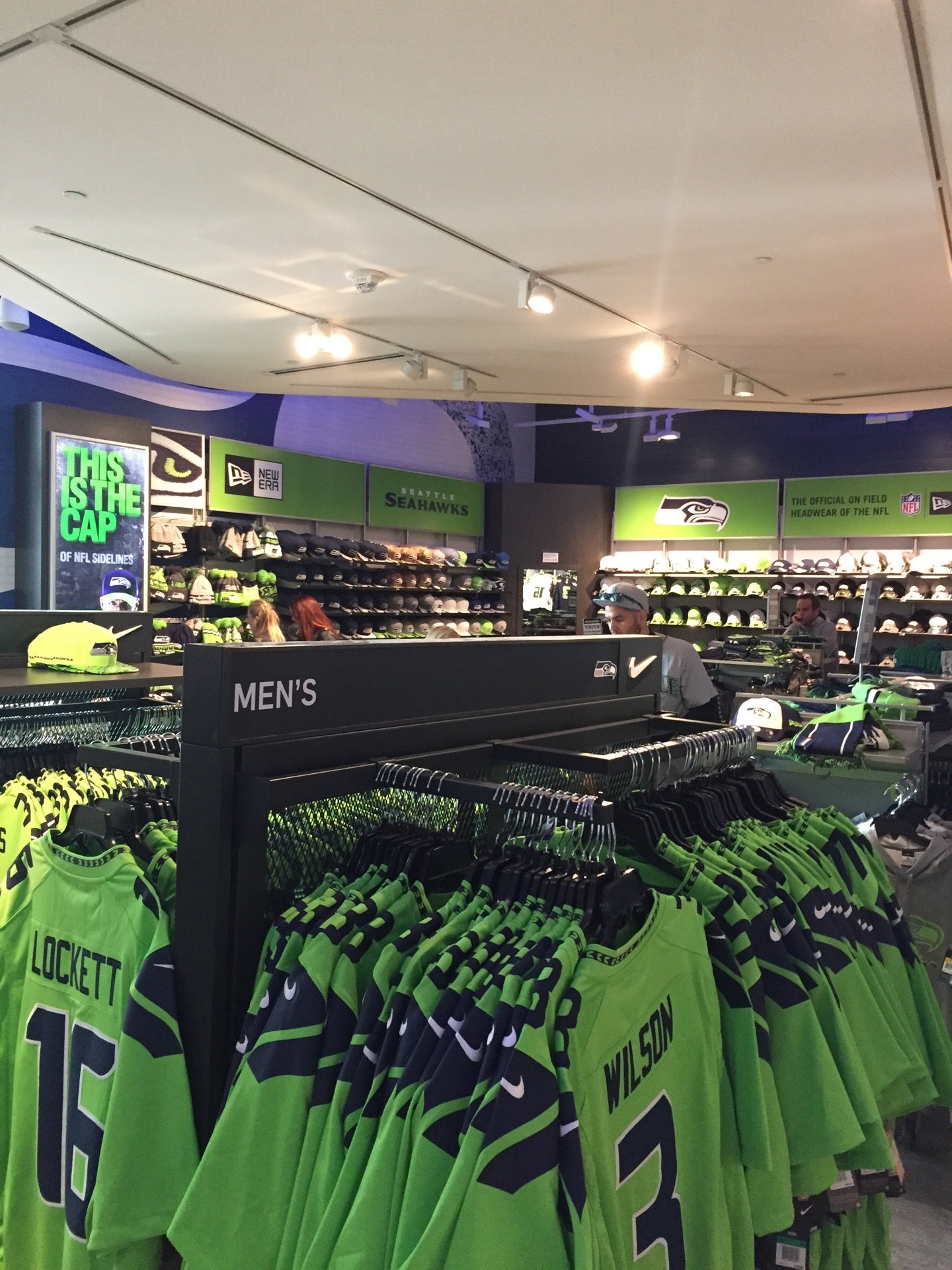 Seahawks and Sounders FC to Expand Retail Store at CenturyLink