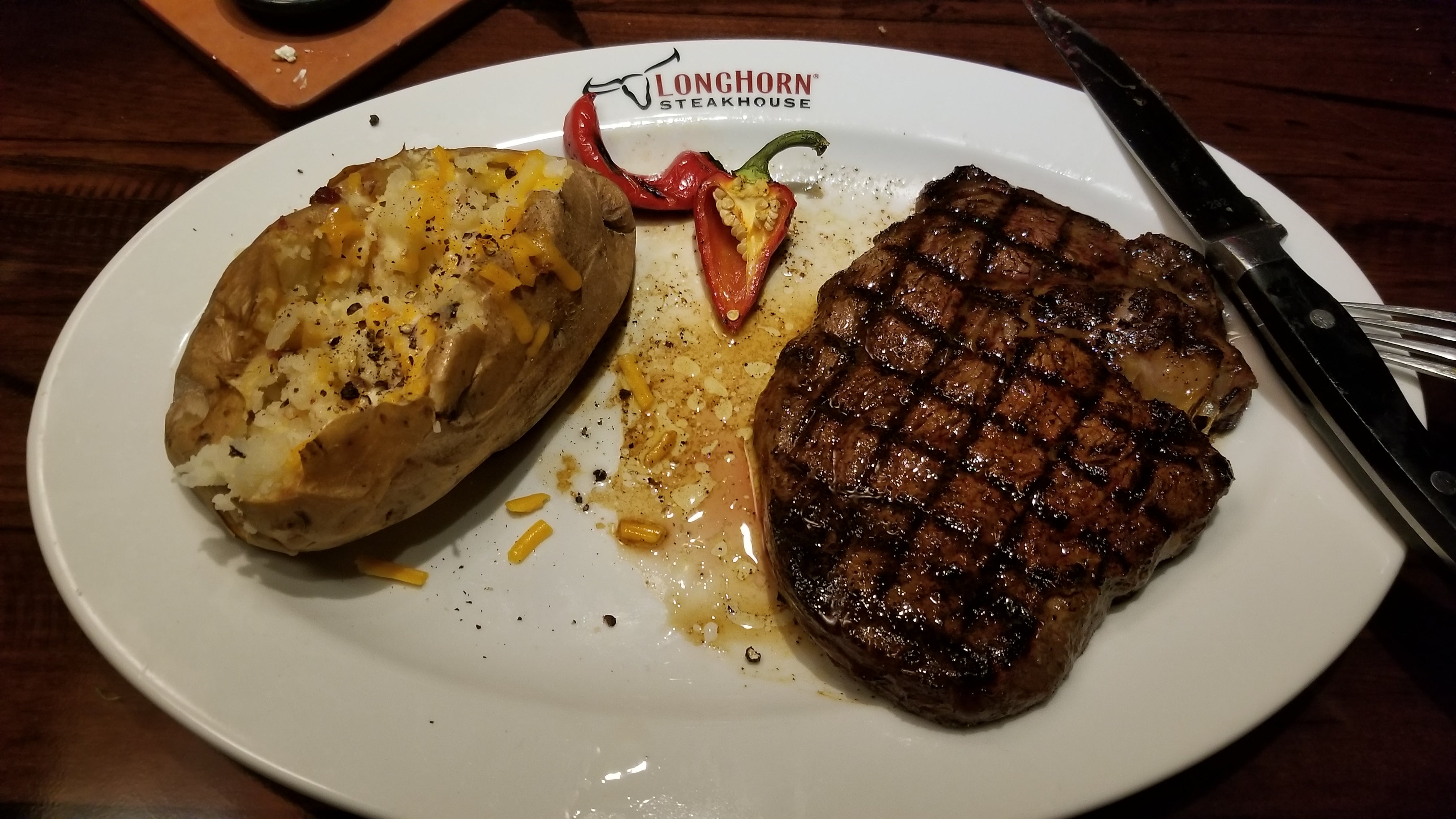 LongHorn Steakhouse, 2015 Walden Ave, Buffalo, NY, Barbecue restaurant -  MapQuest