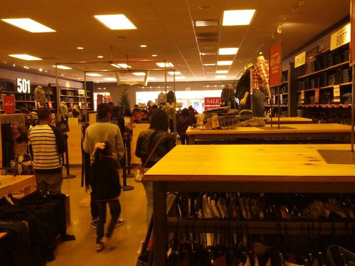 Levi's Outlet Store, 2950 W Interstate 20, Grand Prairie Outlets, Grand  Prairie, TX, Clothing Retail - MapQuest