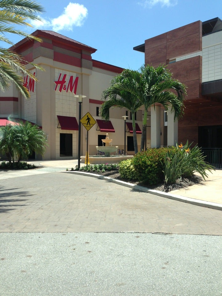 Coastland Center, 1900 Tamiami Trl N, Naples, FL, Shopping Centers