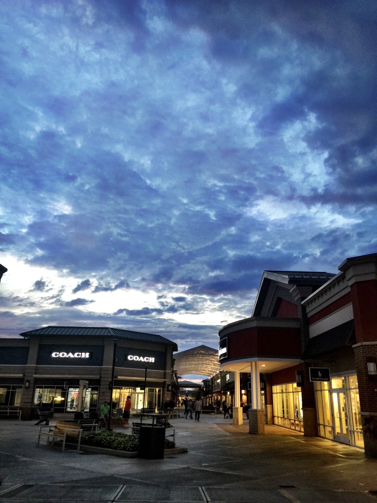 Tanger Outlets Columbus, 400 S Wilson Rd, Sunbury, OH, Outlet Center