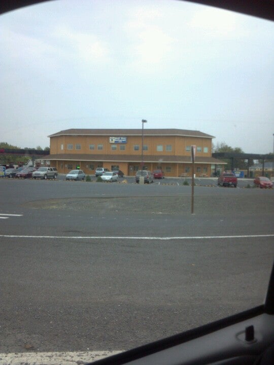 Wolf Den CLOSED, 61 W Wapato Rd, Wapato, WA, Eating places MapQuest