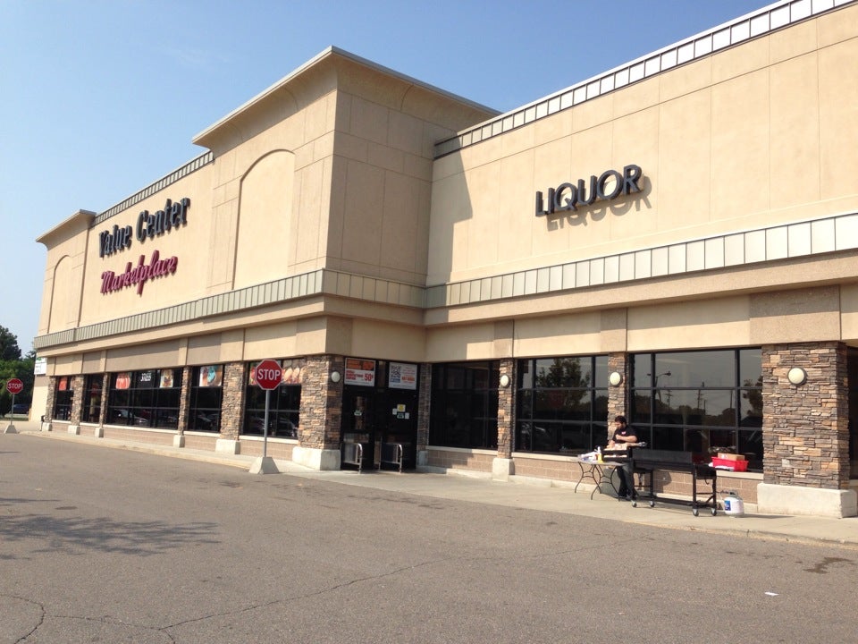 Value Center Market, 37155 Harper Ave, Clinton Township, MI, Grocery