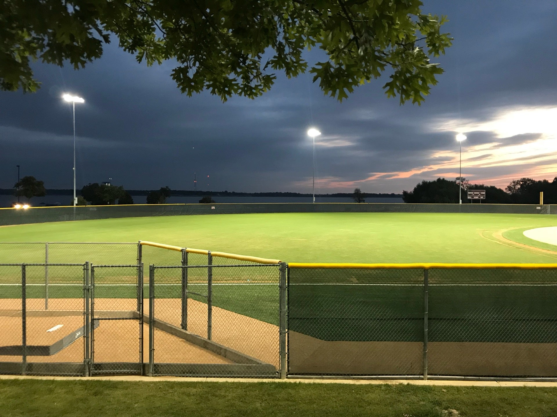Oak Grove Baseball Fields, 2520 Oak Grove Loop S, Grapevine, TX - MapQuest