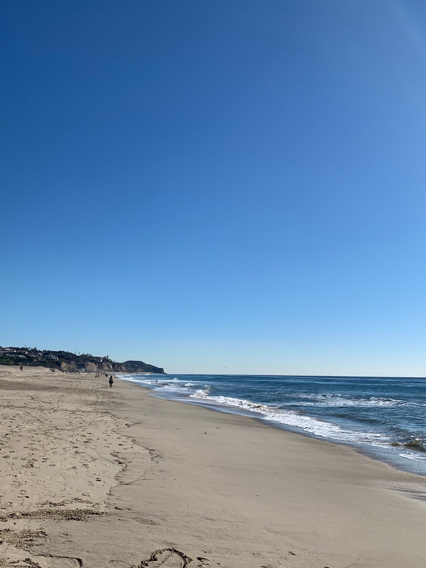 The beautiful Zuma Beach in Malibu, CA [OC] [5312x2988] • /r