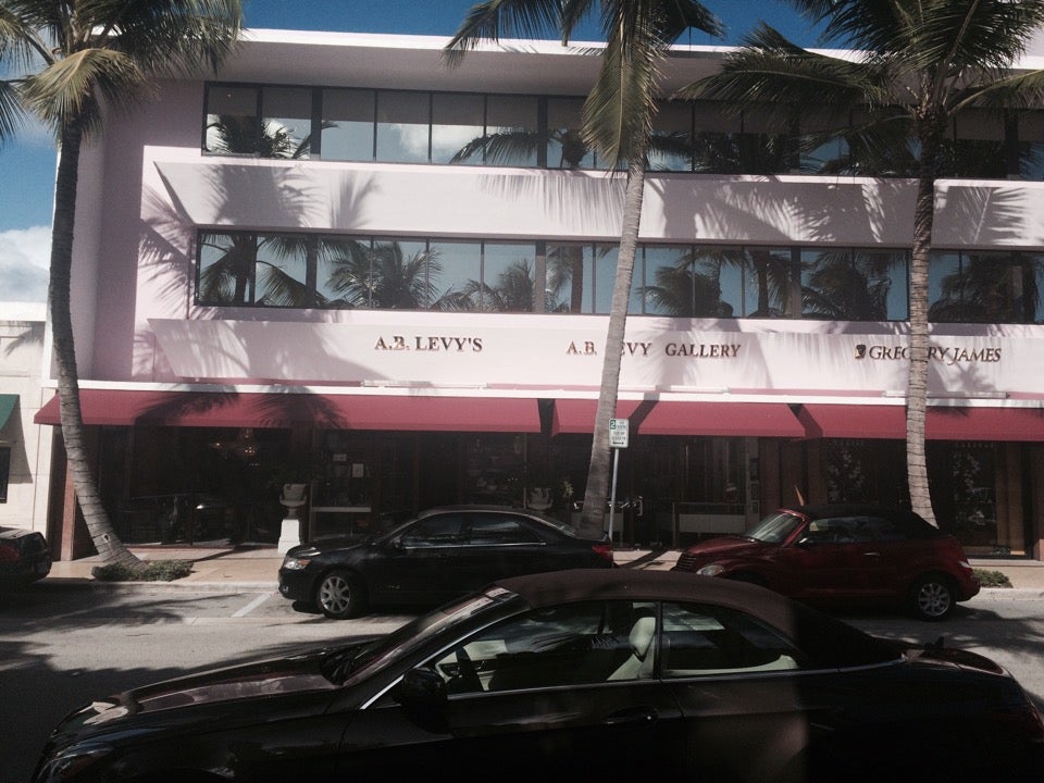  Palm Beach, 211 Worth Ave, Palm Beach, FL, Antique Dealers -  MapQuest