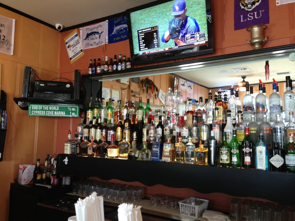 Harbor Seafood Oyster Bar, 226 Cypress Cove Rd, Venice, LA, Seafood