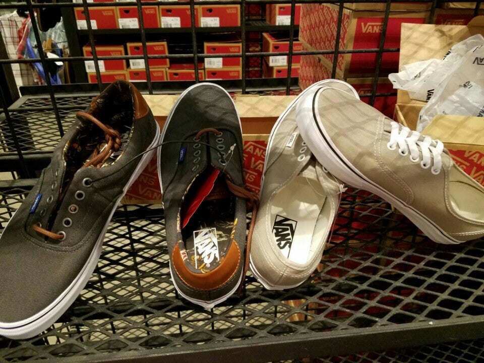 Arizona hot sale mills vans