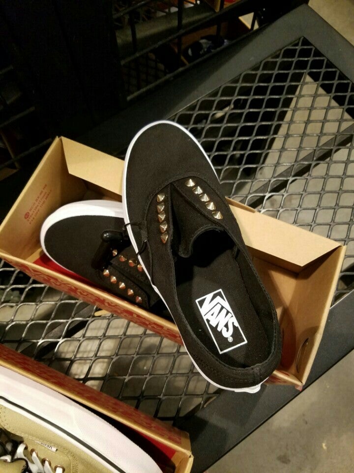 arizona mills vans outlet