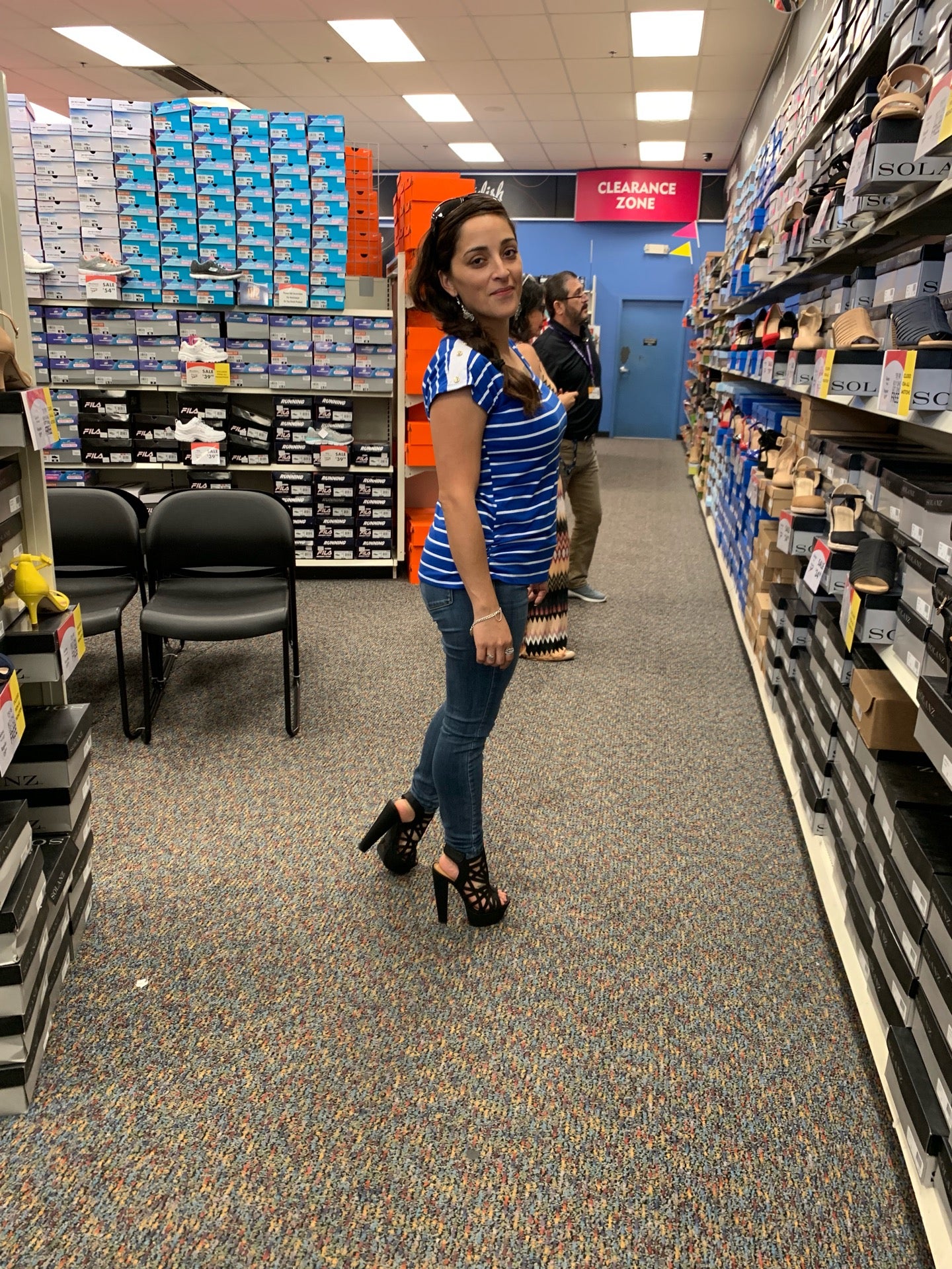 shoe carnival clearance