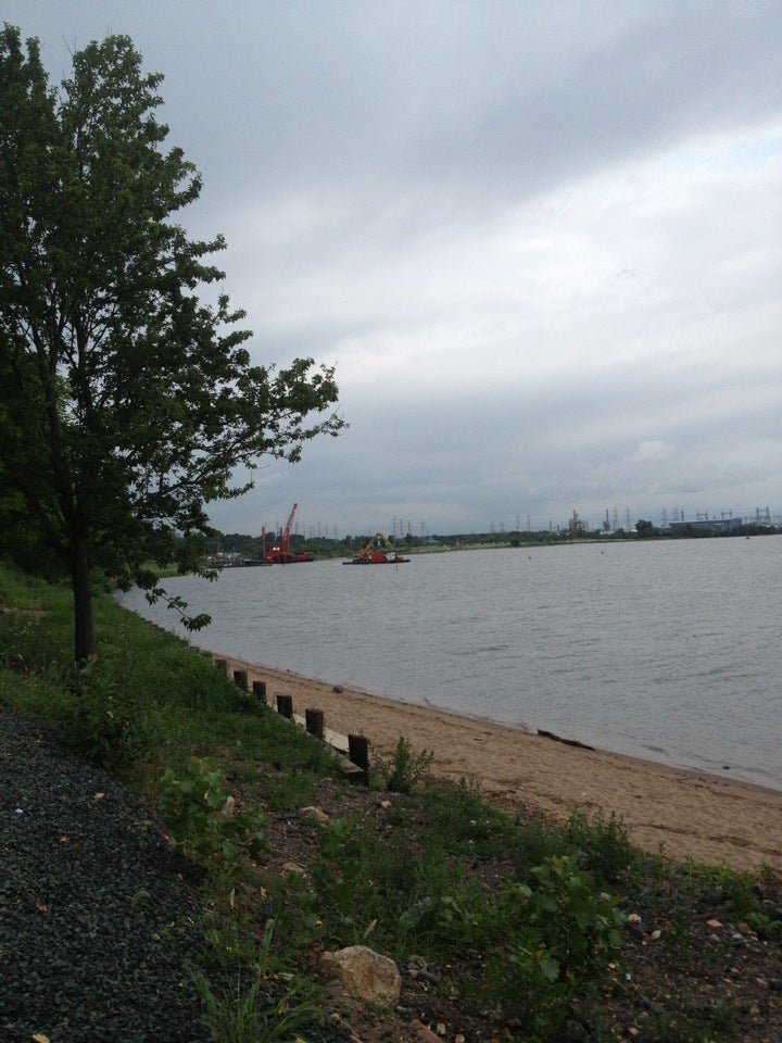 Sewaren Waterfront, Cliff Rd, Woodbridge Twp, NJ, Outdoor Sports MapQuest