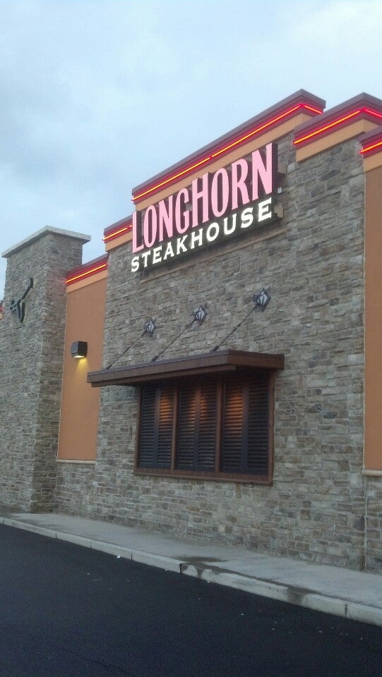 LongHorn Steakhouse, 2015 Walden Ave, Buffalo, NY, Barbecue